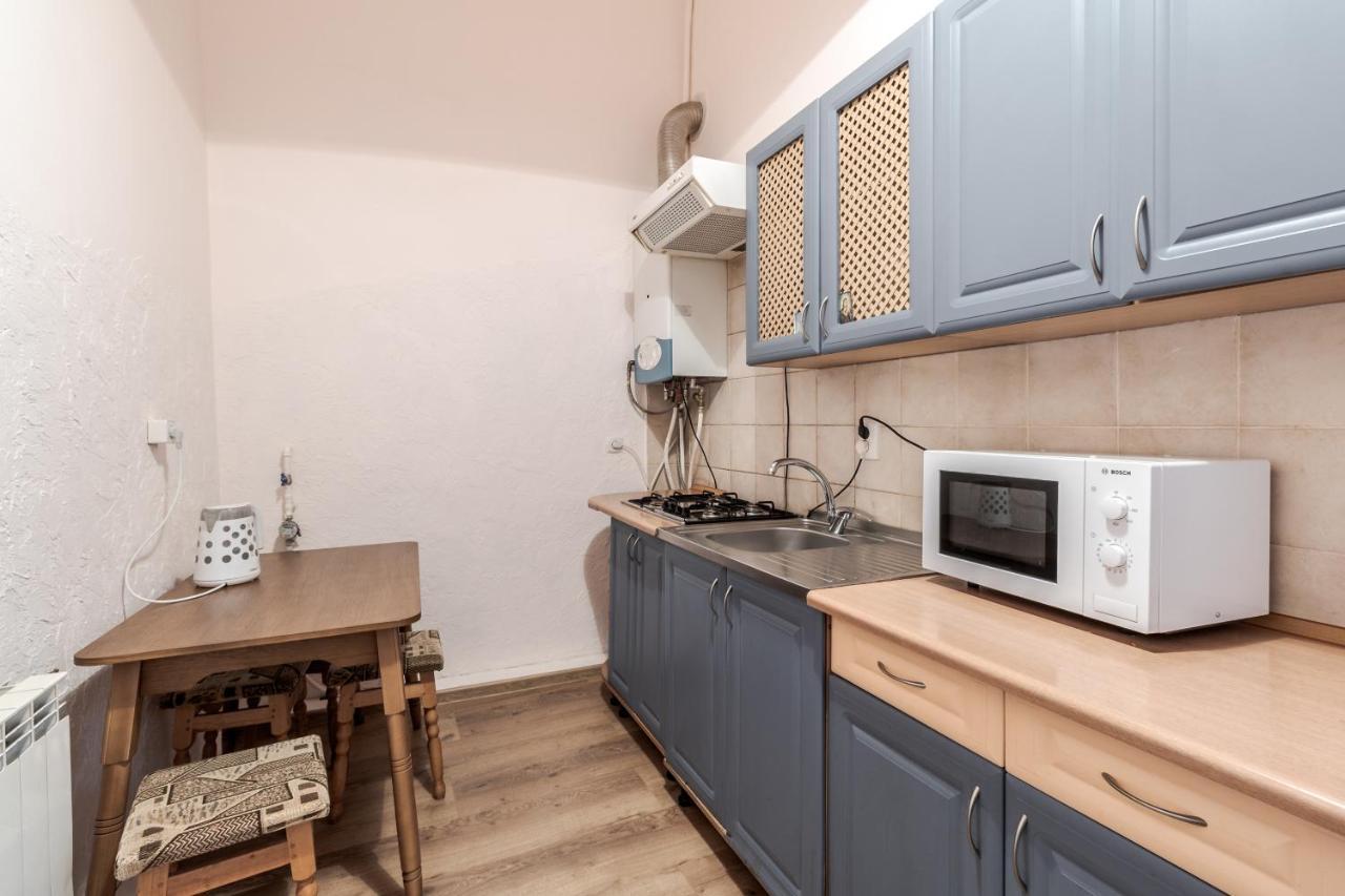 Striltsiv Apartment Lviv Bagian luar foto