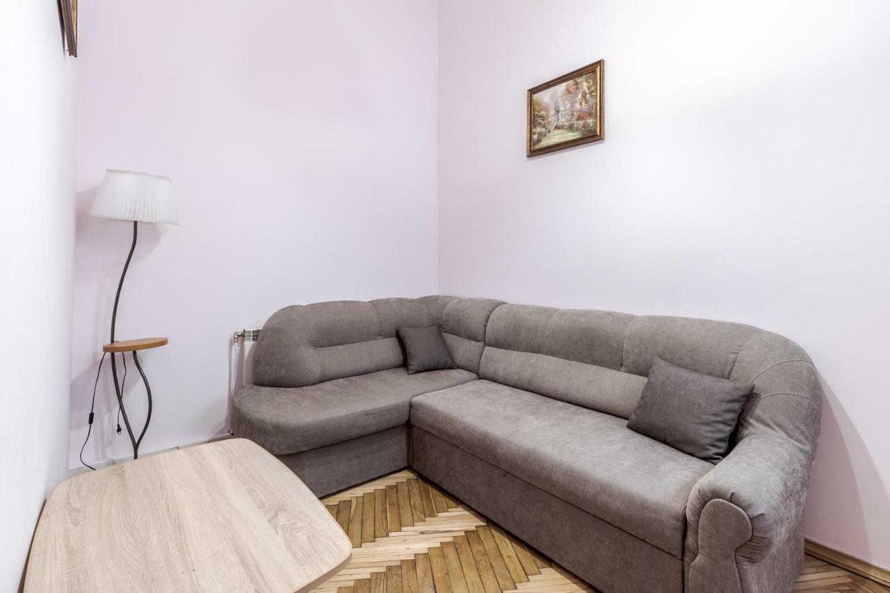 Striltsiv Apartment Lviv Bagian luar foto