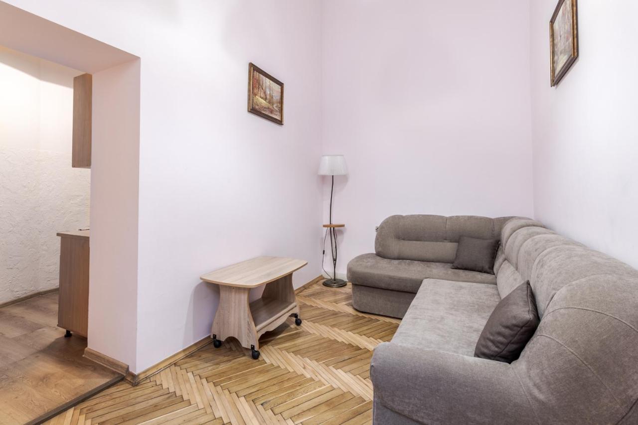 Striltsiv Apartment Lviv Bagian luar foto